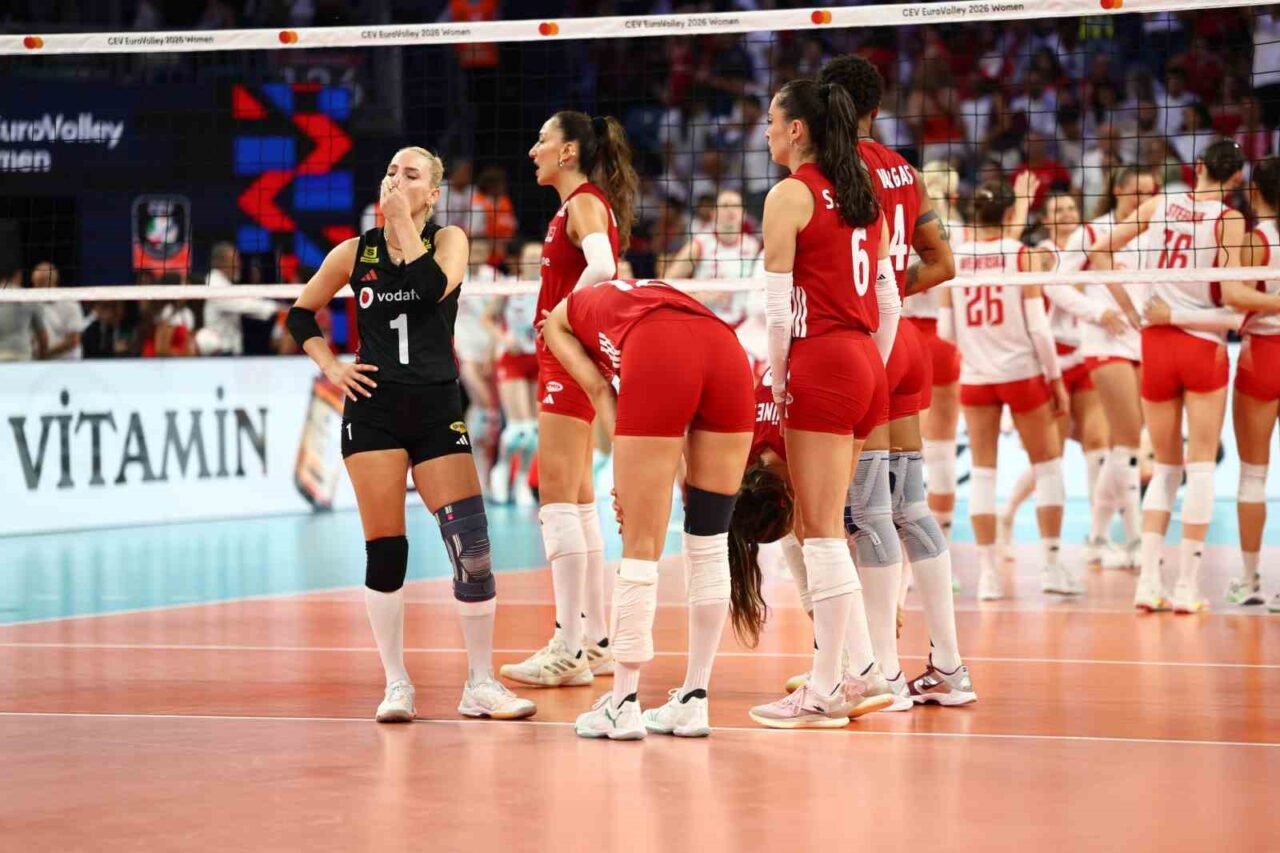 2026 CEV Avrupa Voleybol Şampiyonası: Türkiye: 2 - Polonya: 3 144 Bülten Medya -