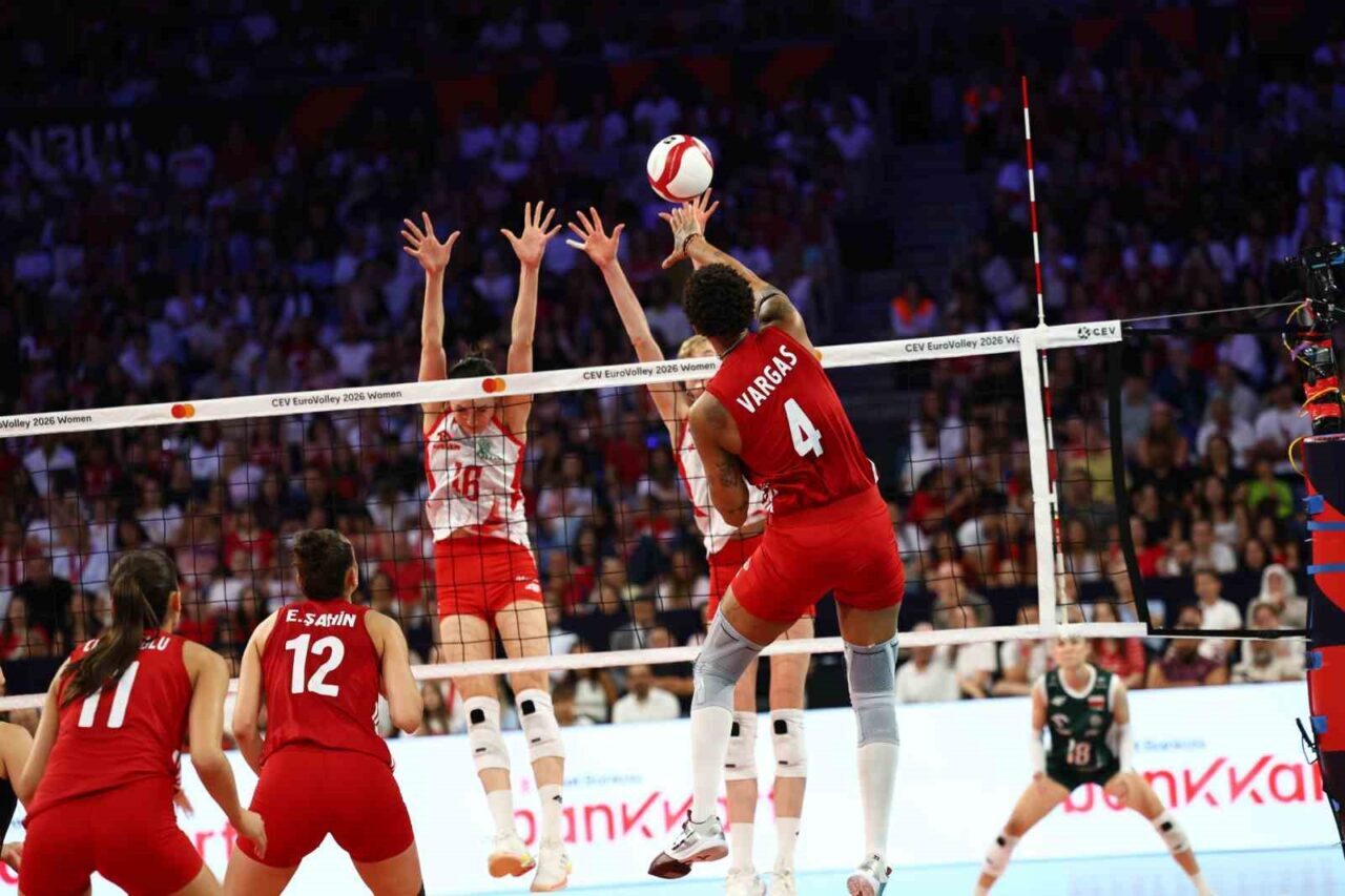 2026 CEV Avrupa Voleybol Şampiyonası: Türkiye: 2 - Polonya: 3 121 Bülten Medya -