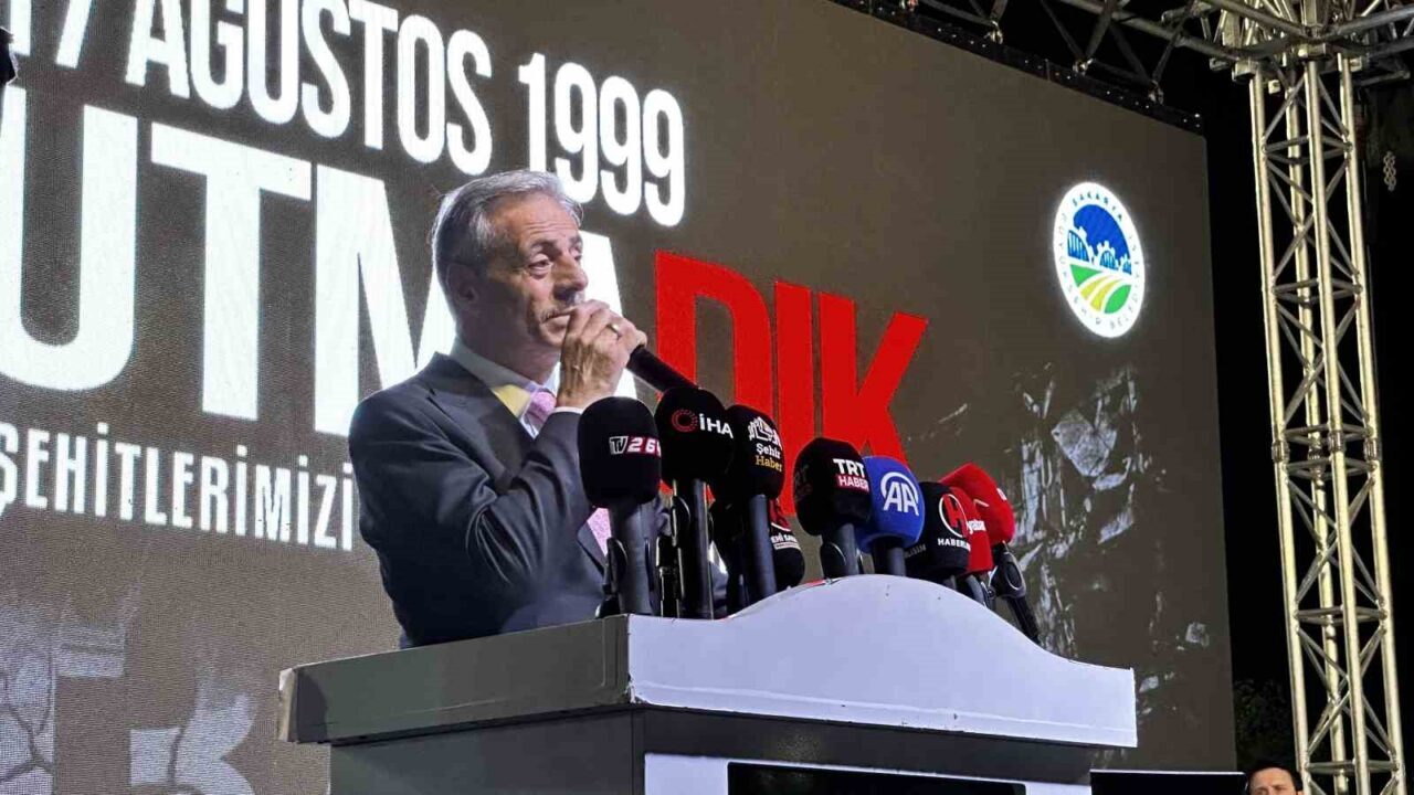 27 yıl önce depremde hayatını kaybedenler Sakarya’da anıldı 19 Bülten Medya -