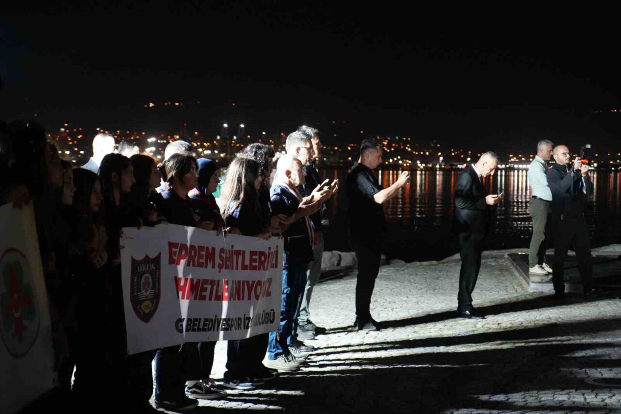 27 yıldır dinmeyen acı: Saat 03.02’de hayat durdu 26 Bülten Medya -