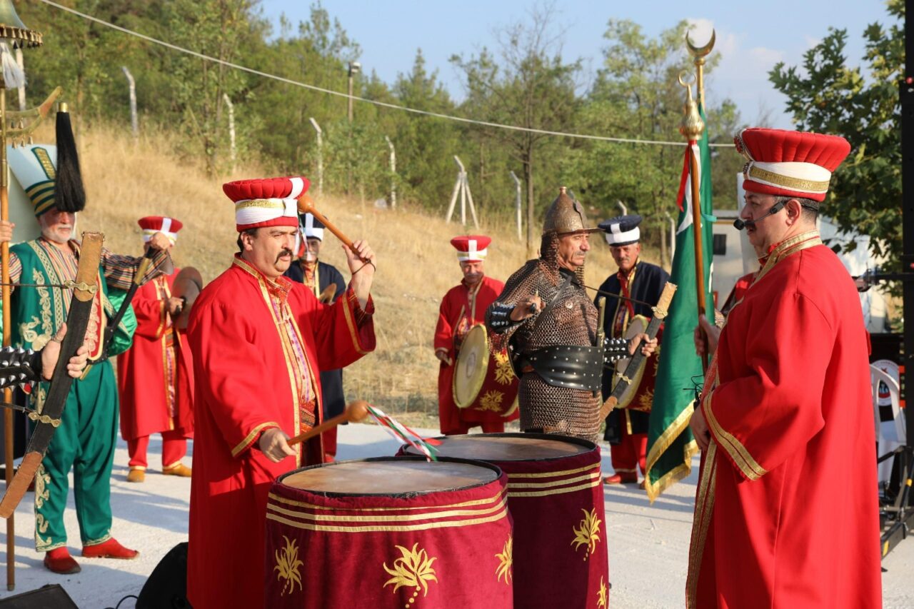 Bursa’nın fethinin 700. yılı kapsamında düzenlenen ilçe şenliklerinin 12’nci durağı