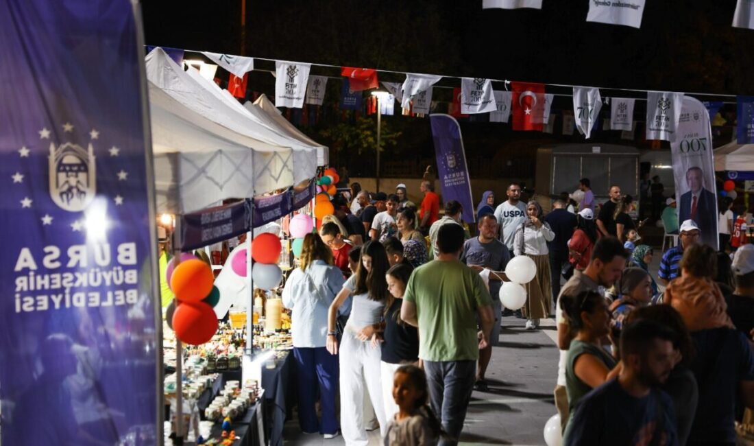 Mustafakemalpaşa’da 700. yıl coşkusu! Bursa'nın fethinin 700. yılı etkinlikleri kapsamında Mustafakemalpaşa'da düzenlenen ilçe şenliği,