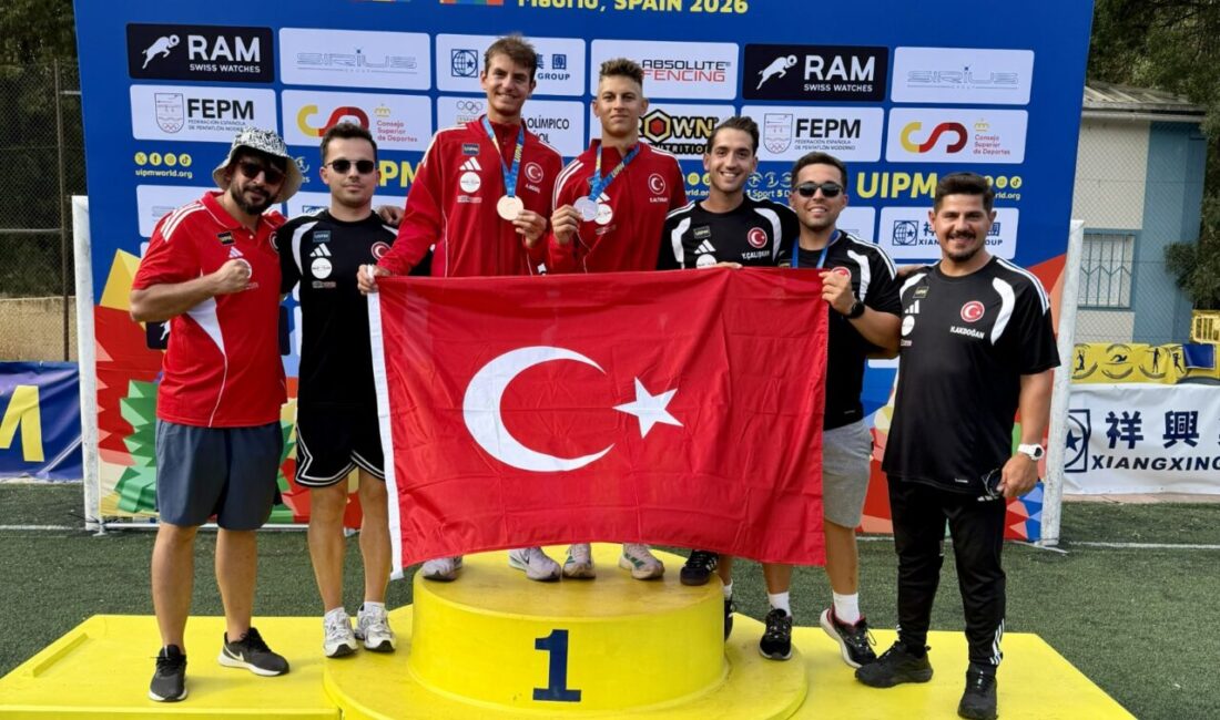 Bursa Büyükşehir Belediyespor Kulübü sporcusu Muhammed Emir Kurtulan, İspanya’da düzenlenen