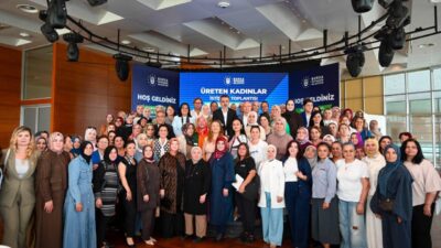 Bursa Büyükşehir Belediyesi’nin düzenlediği Üreten Kadınlar İstişare Toplantısı’nda, kadın dernekleri