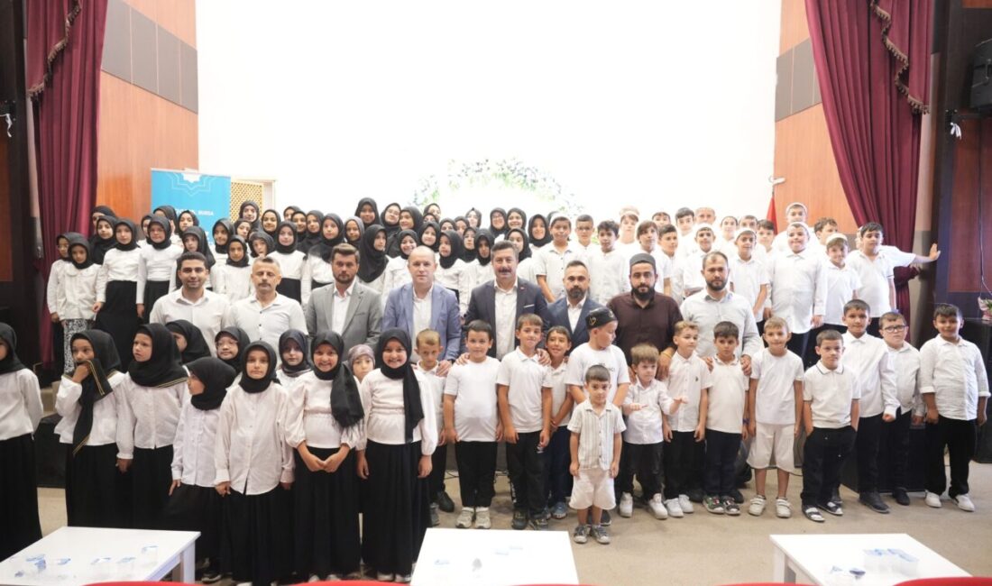 Yenişehir’de yaz okulundan 240 öğrenci mezun oldu Yenişehir’de TÜGVA tarafından düzenlenen Yaz Okulu Programı sona erdi. Yaklaşık