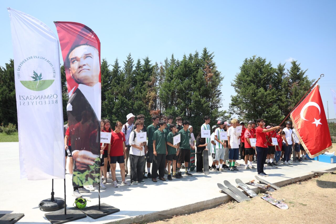 Bursa'da geleceğin milli sporcuları piste çıktı 1 Bülten Medya -