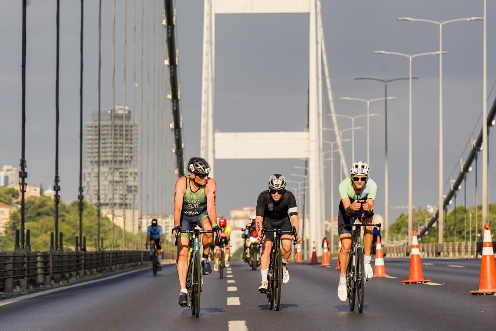 Boğaz’da kıtalararası triatlon heyecanı! 3 Bülten Medya -