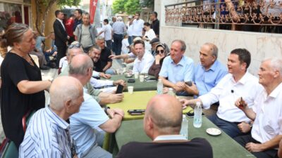 Osmangazi Belediye Başkanı Erkan Aydın, Küplüpınar Mahallesi’nde vatandaşlarla buluşarak talep