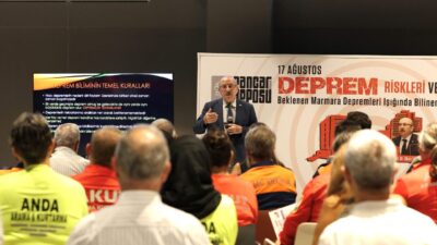 Nilüfer Belediyesi’nin düzenlediği söyleşide konuşan Prof. Dr. Okan Tüysüz, Bursa’nın