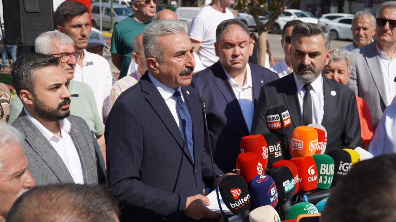 Bursa'da toplu geçiş! Belediye başkanları aynı karede 2 Bülten Medya -