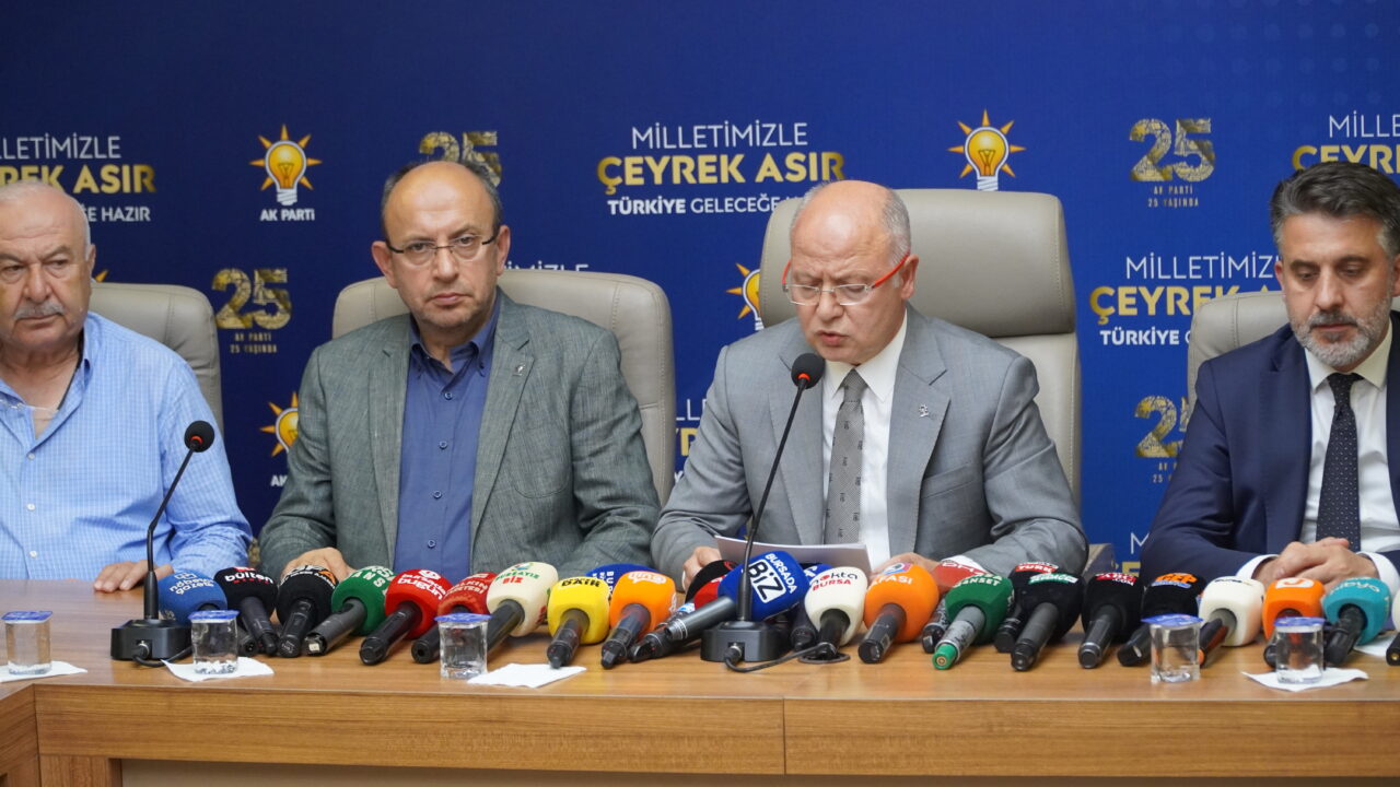 AK Parti’nin 25. kuruluş yıl dönümü dolayısıyla Bursa’da düzenlenen toplantıda