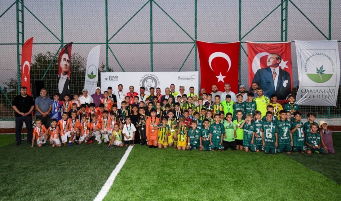 Minikler Sahada Buluştu Osmangazi Belediyesi, genç yaşta hayatını kaybeden meclis üyesi Feyyaz Alptuğ