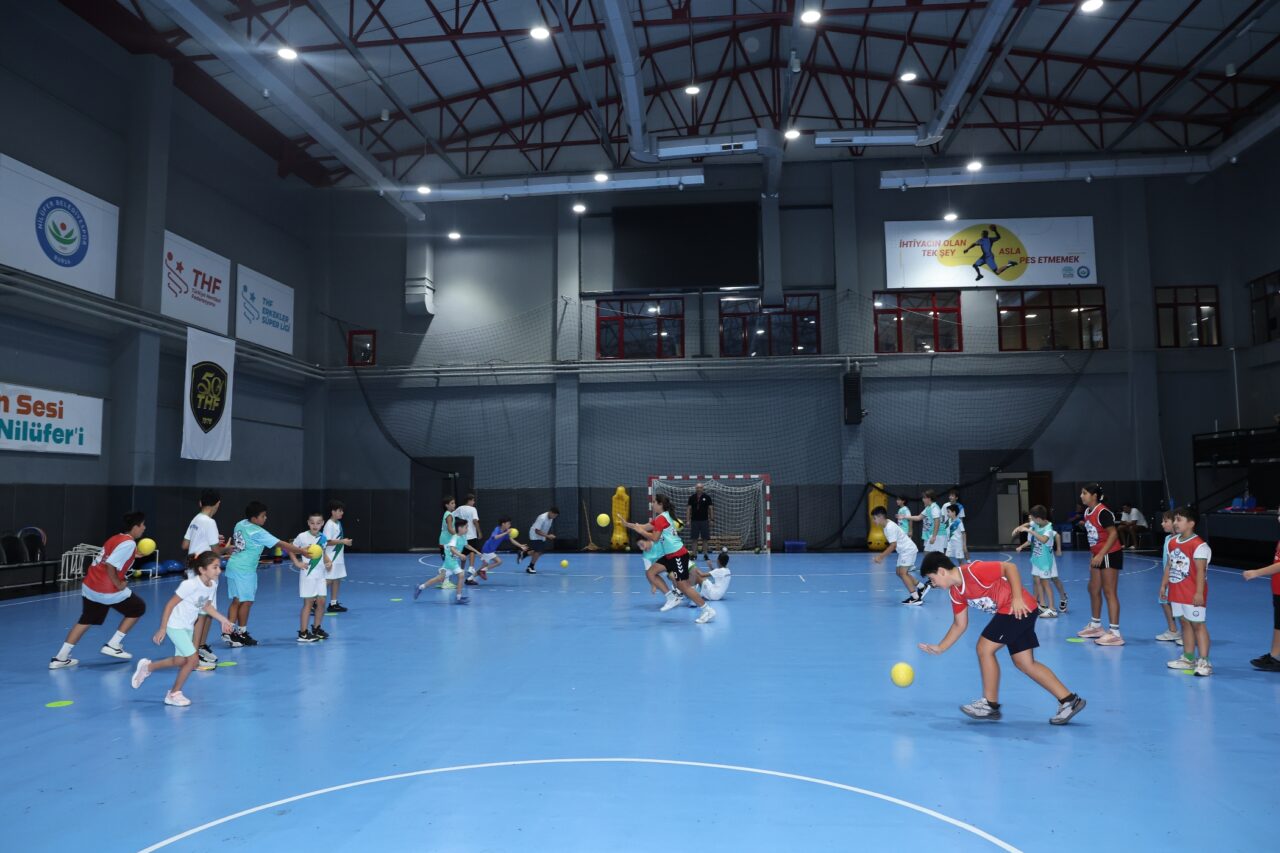 Nilüfer Belediyespor ve Türkiye Hentbol Federasyonu iş birliğiyle kurulan Hentbol