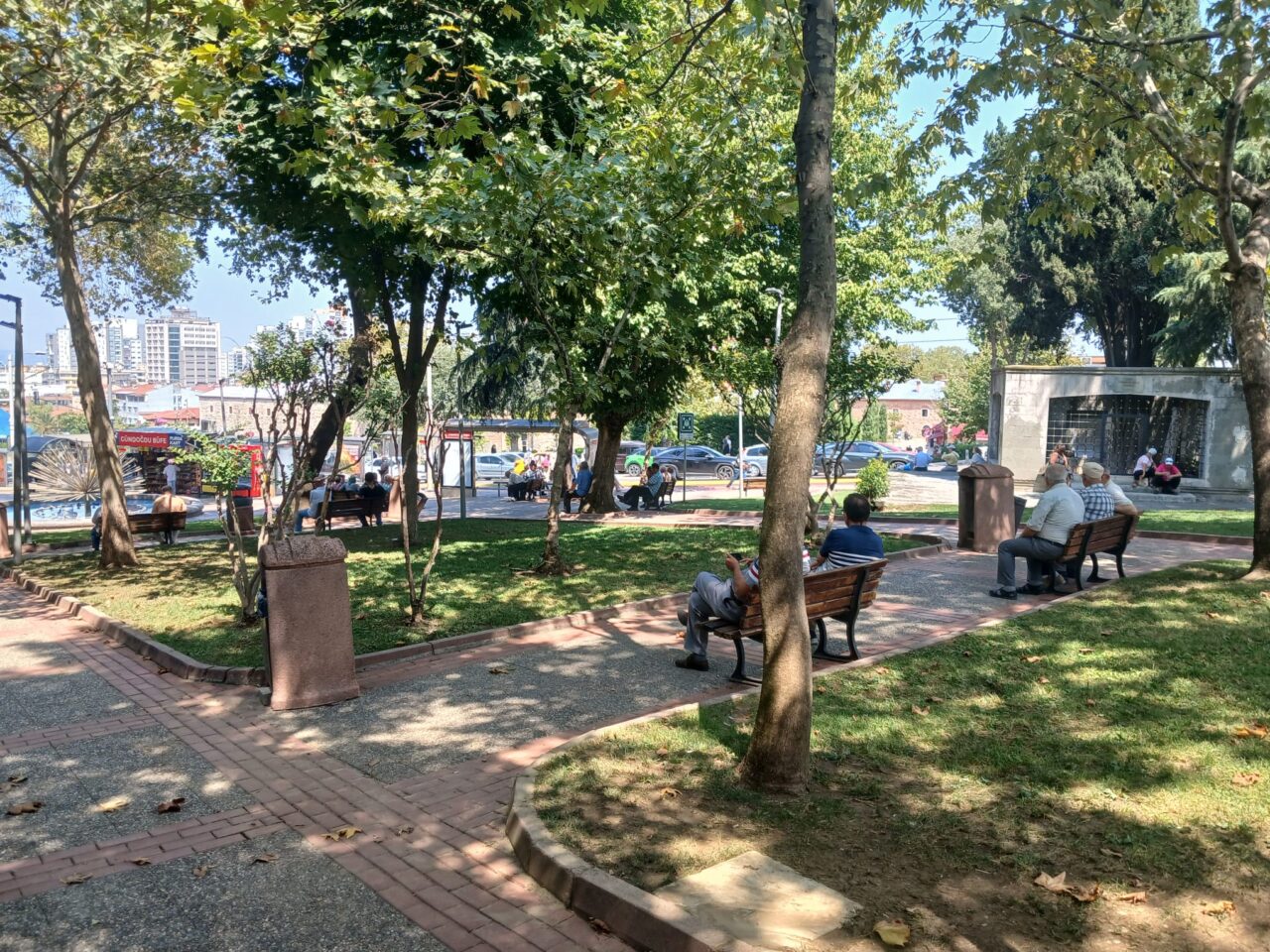 Emeklimizin sosyal yaşam alanları. 2 Bülten Medya -