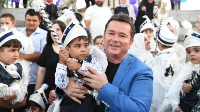 Osmangazi Belediyesi’nin geleneksel sünnet şöleni, 40 mahalleden 200 çocuğun katılımıyla