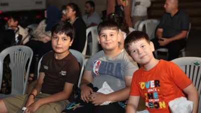 Osmangazi Belediyesi'nin "Osmangazi'de Yaz Film Gösterimleri" etkinliği kapsamında tarihi surlarda