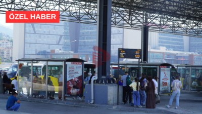 Bursa’da toplu taşıma araçlarını tercih eden vatandaşlar, uzun yolculuklar ve