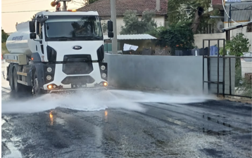 Yeniköy tatil beldesi yolu üzerindeki Ekmekçi Mahallesi’nde yıkılarak yeniden yapılan