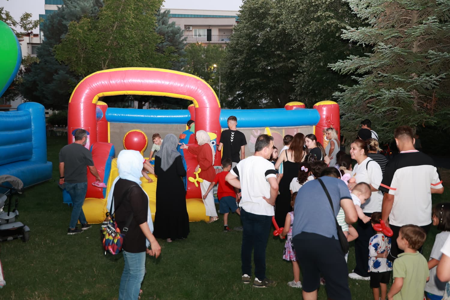 Osmangazi’de mahalle şenliği coşkusu! 2 Bülten Medya -