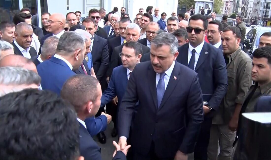 Adalet Bakanı Akın Gürlek ile İçişleri Bakanı Mustafa Çiftçi, bir