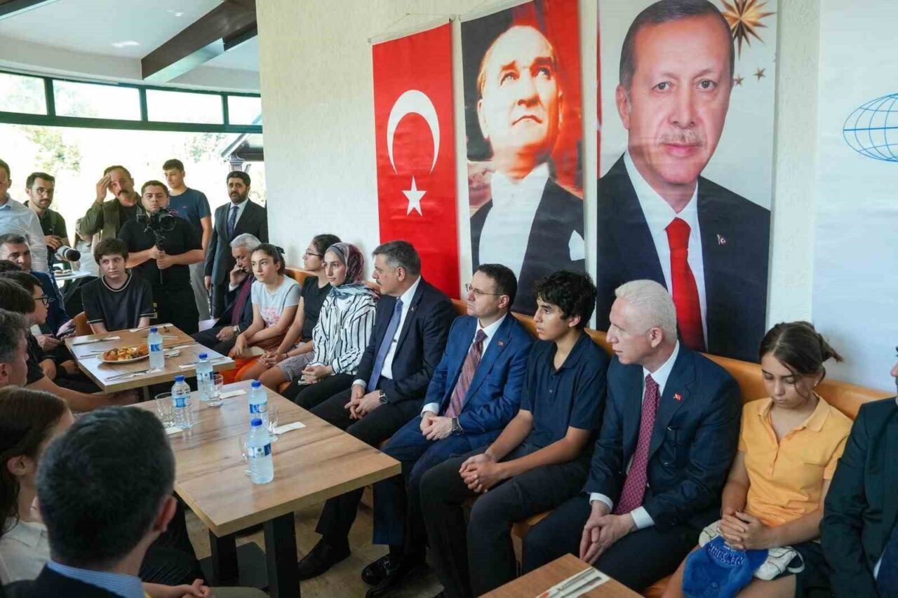 Adalet Bakanı Gürlek, Büyükçekmece Cumhuriyet Başsavcısı Karakaya ile bir araya geldi 7 Bülten Medya -