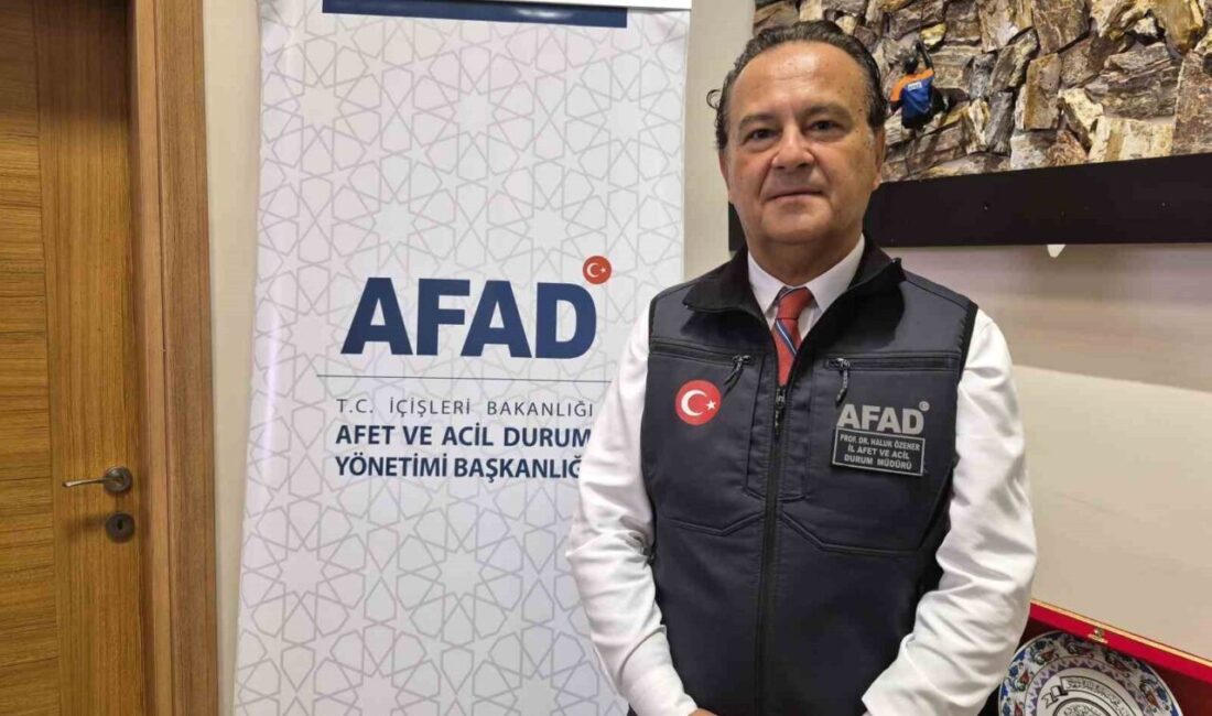 Büyük bir yıkımına neden olan 17 Ağustos Gölcük depreminin 27
