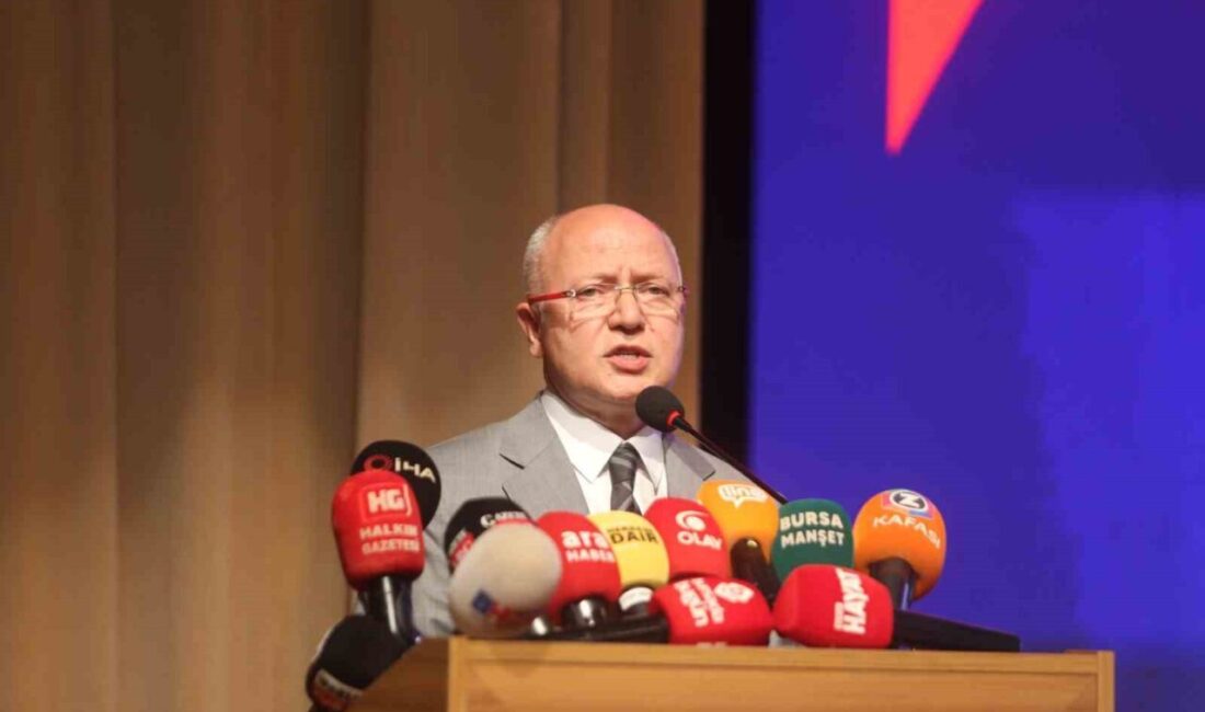 Ak Parti Bursa’dan peş peşe yatırım açıklamaları AK Parti Bursa 66. İl Danışma Meclisi Toplantısı’nda konuşan İl