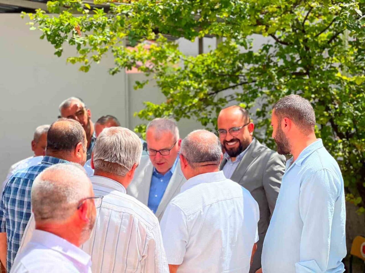 AK Parti heyeti muhtarlarla bir araya geldi 4 Bülten Medya -