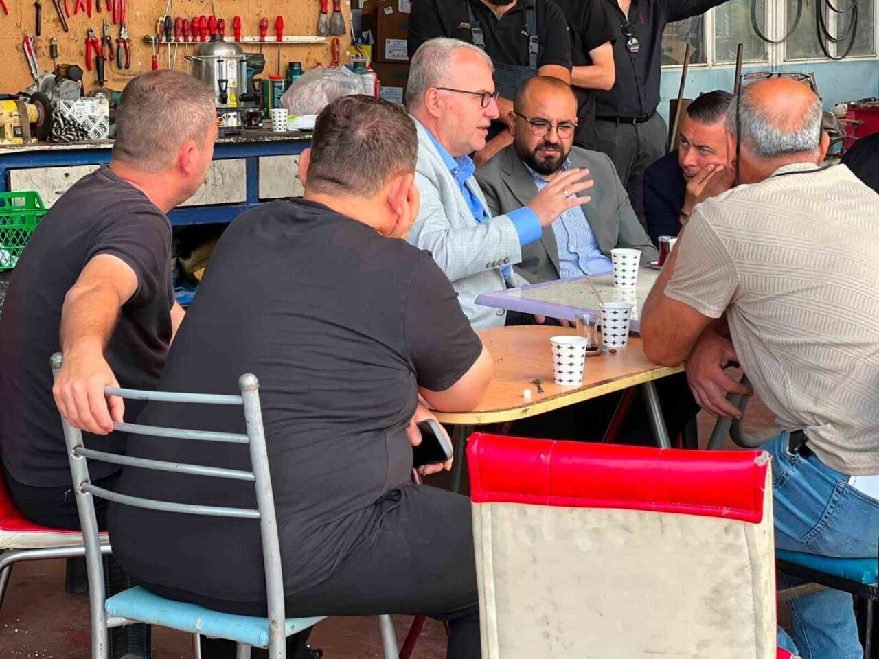 AK Parti heyeti sanayi esnafıyla bir araya geldi 8 Bülten Medya -