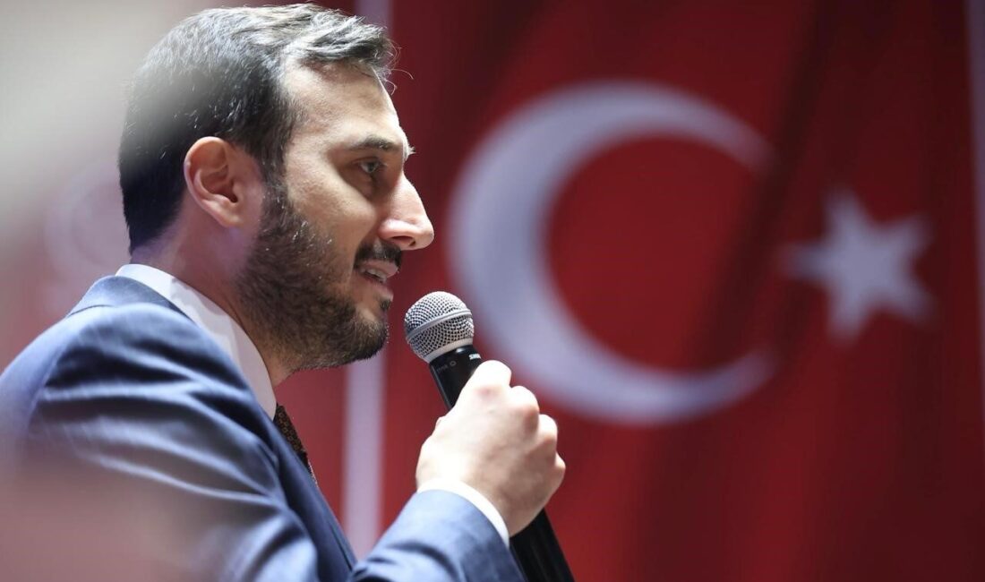 AK Parti İstanbul İl Başkanı Abdullah Özdemir’den Ertuğrul Özkök’e “Franco” tepkisi AK Parti İstanbul İl Başkanı Abdullah Özdemir, gazeteci Ertuğrul Özkök’ün