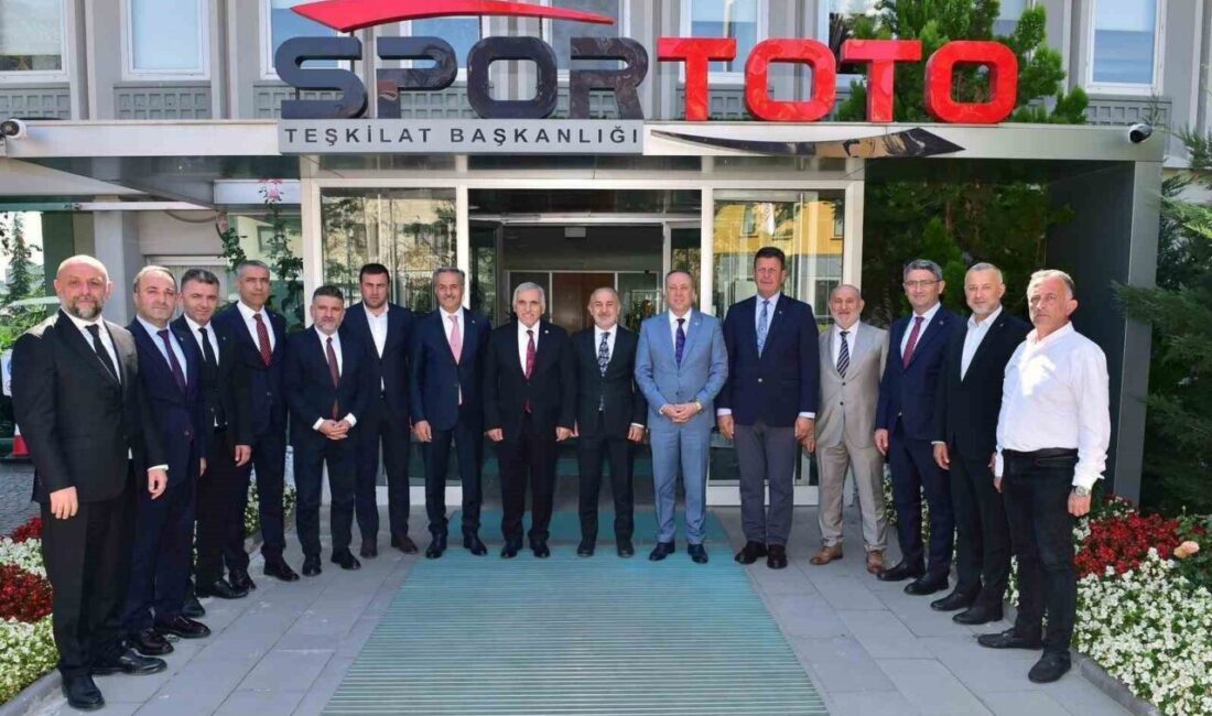 Sakarya’nın Akyazı ilçesinde 8 mahalleye inşa edilecek spor tesisleri için