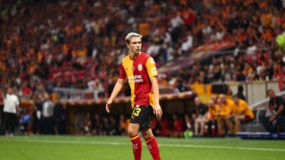 Galatasaray’ın yeni transferleri Aleksey Batrakov, sarı-kırmızılı formayla ilk resmi maçına