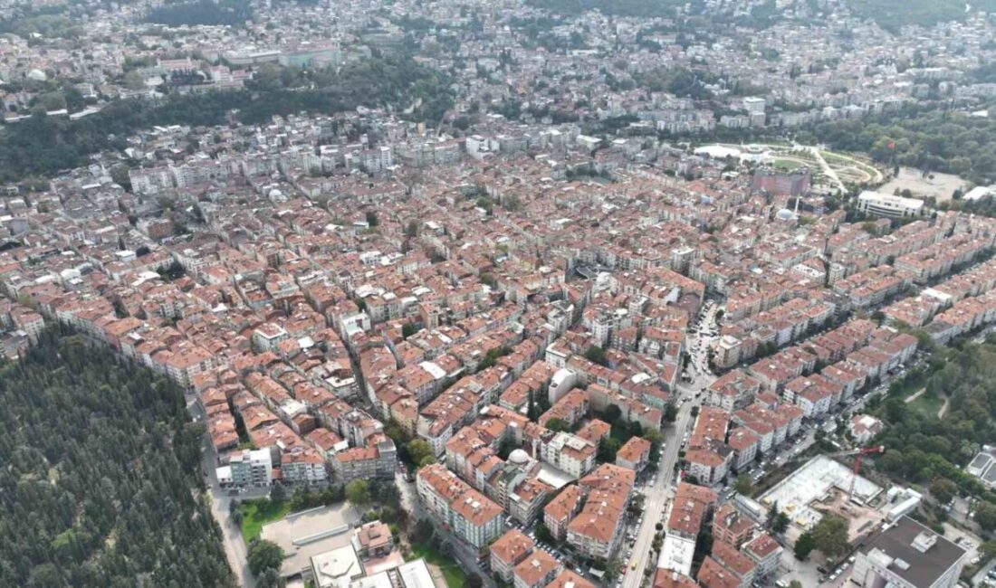 Altıparmak-Çarşamba’da kentsel dönüşüm hızlanıyor Bursa Büyükşehir Belediye Başkan Vekili Şahin Biba, Osmangazi ilçesindeki 82