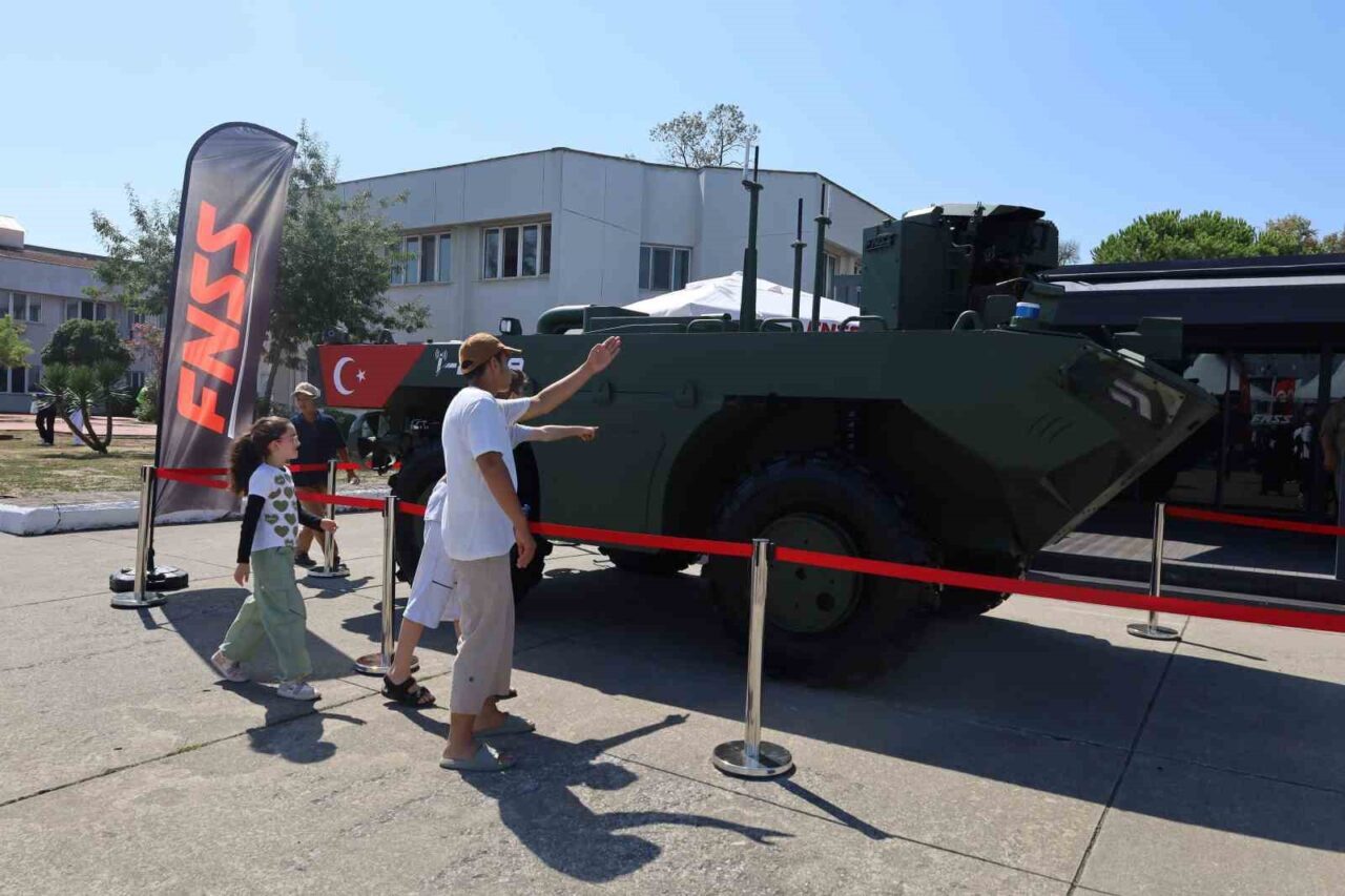 Amfibi harekatın yeni öncüsü vitrine çıktı: İlk kez tanıtıldı 8 Bülten Medya -