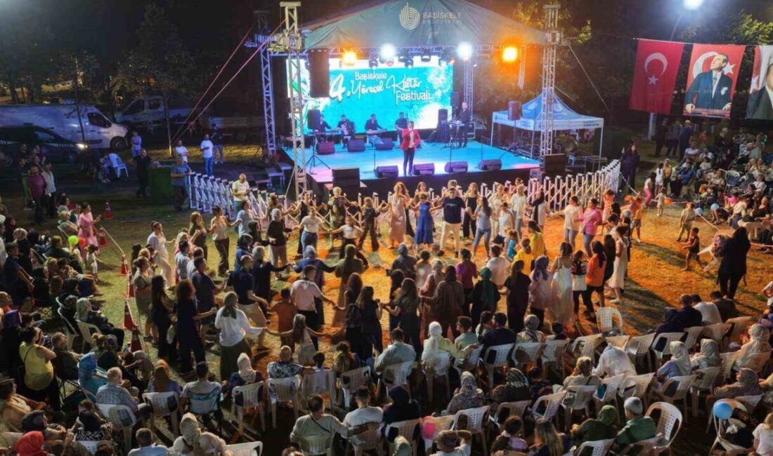 Anadolu’nun tüm renkleri sahilde buluştu Başiskele’de bu yıl 4’üncüsü düzenlenen Yöresel Kültür Festivali’nde, Türkiye’nin farklı