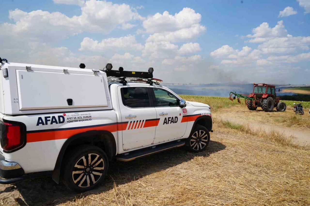 Anız yangını köyleri alarma geçirdi 76 Bülten Medya -
