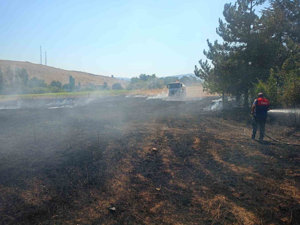 Anız yangını makilik alana sırçadan söndürüldü 8 Bülten Medya -