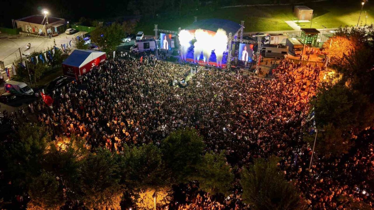 Arnavutköy’de 30 Ağustos Zafer Bayramı coşkuyla kutlandı 27 Bülten Medya -