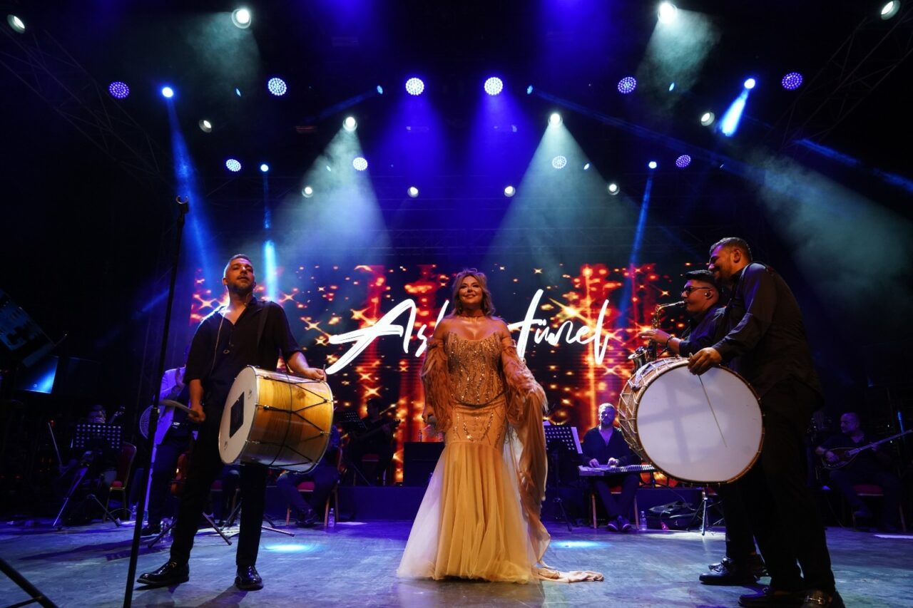 64. Uluslararası Bursa Festivali, Türk müziğinin sevilen ismi Aslı Hünel’i