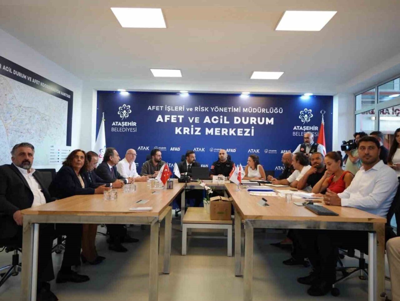 Ataşehir’de 17 Ağustos deprem şehitleri anıldı: "Deprem değil, hazırlıksızlık felaket getirir" 19 Bülten Medya -