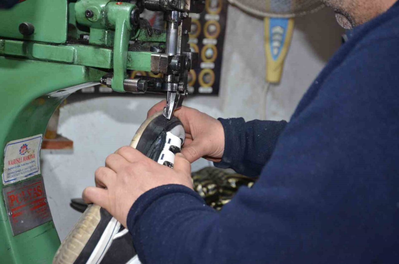 Babasından miras kalan mesleği 26 yıldır sürdürüyor 19 Bülten Medya -