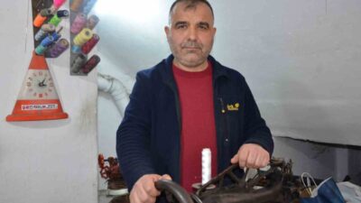 Bilecik’te babasından miras aldığı ve 26 yıldır ayakkabı tamirciliği yapan