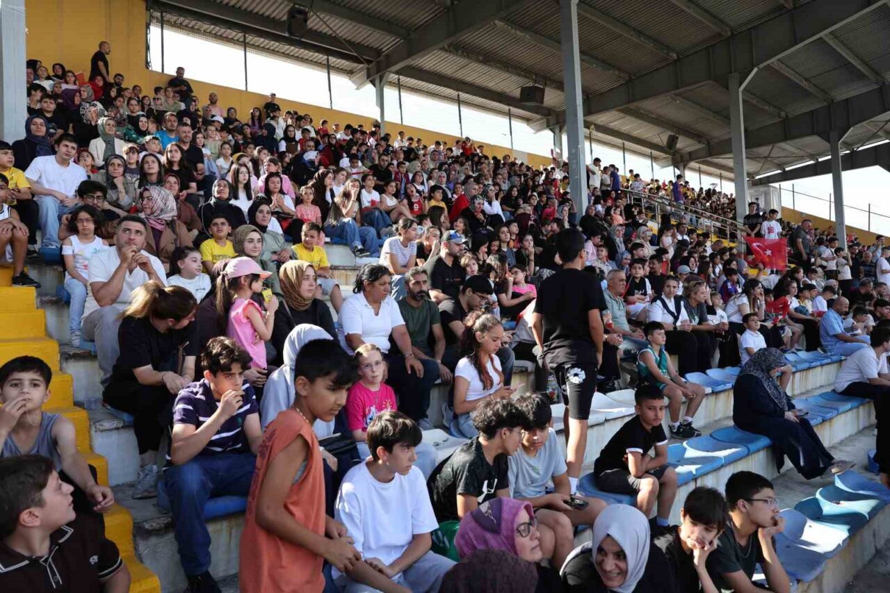 Bağcılar’da "Mahallenin Yıldızları" etkinliği için görkemli kapanış töreni 16 Bülten Medya -