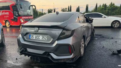 İstanbul Bahçelievler E5 Karayolu’nda otomobil ve hafif ticari araç kazaya