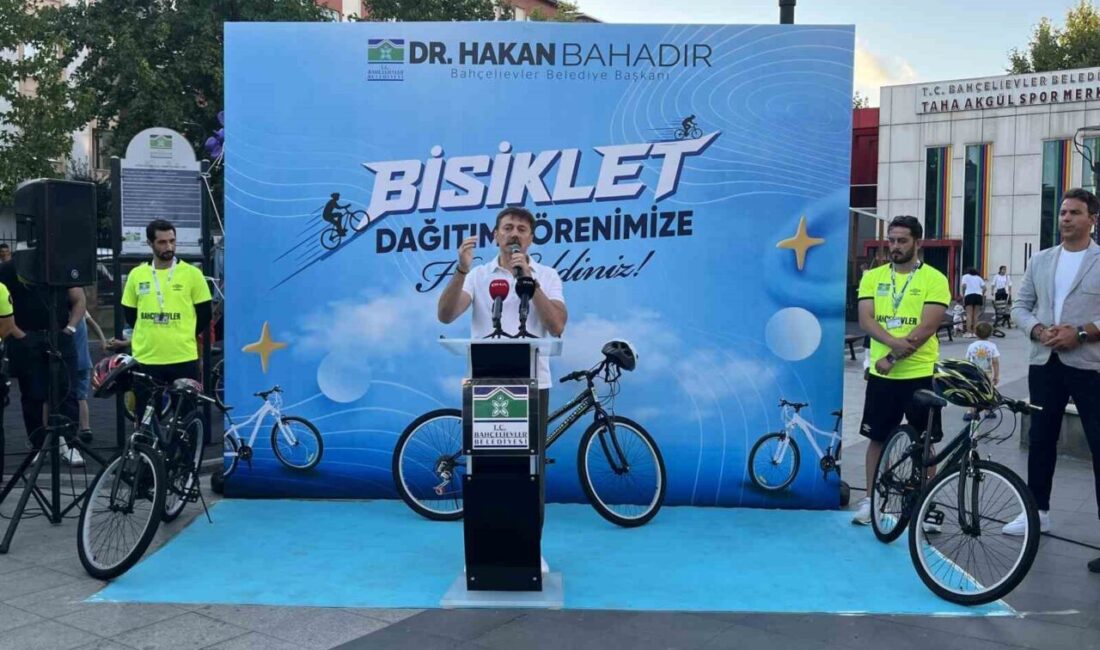 Bahçelievler’de 100 çocuğa bisiklet dağıtım töreni Bahçelievler Belediyesince çocukları sağlıklı yaşama teşvik etmek amacıyla düzenlenen 43.