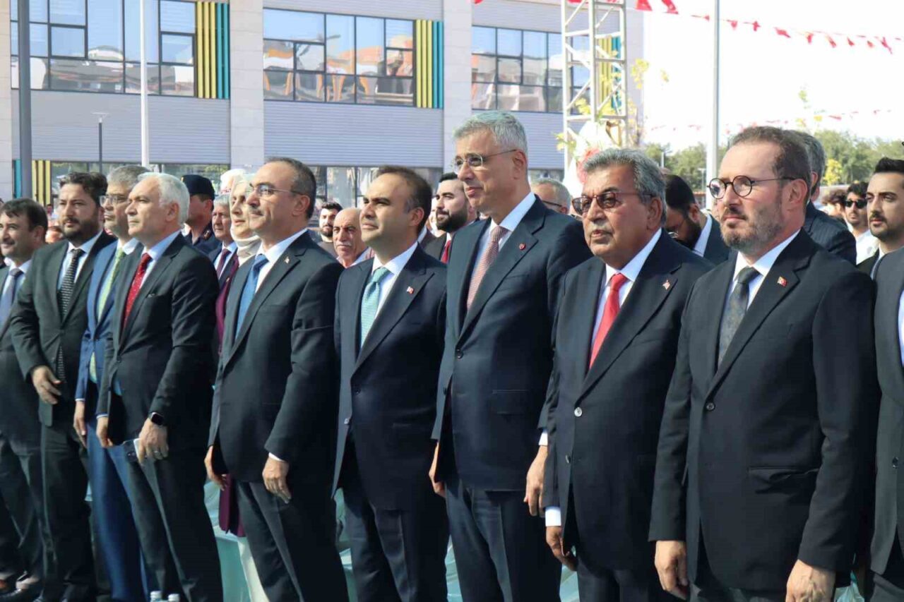 Bakan Memişoğlu: "Şehir hastaneleri dünyanın en üst seviye sağlık hizmet binalarıdır" 19 Bülten Medya -