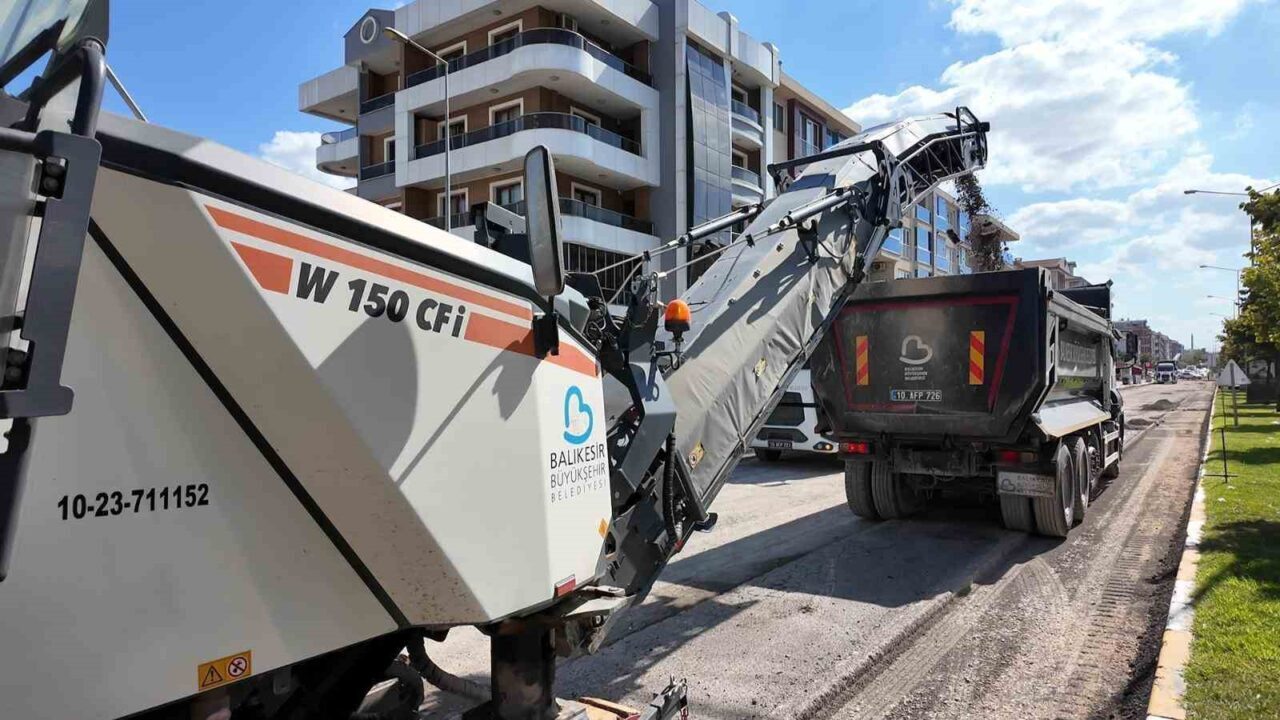 Balıkesir Büyükşehir, Savaştepe Caddesi’ni yeniliyor 23 Bülten Medya -