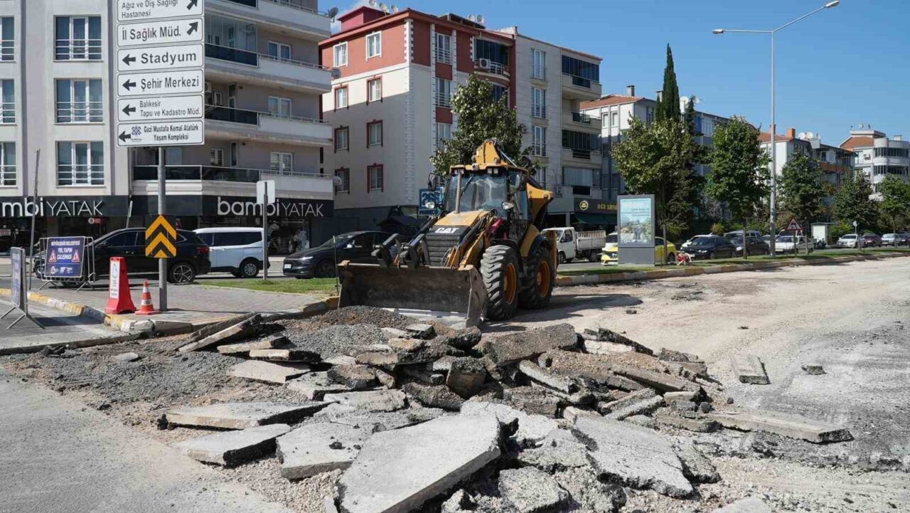 Balıkesir Büyükşehir, Savaştepe Caddesi’ni yeniliyor 20 Bülten Medya -