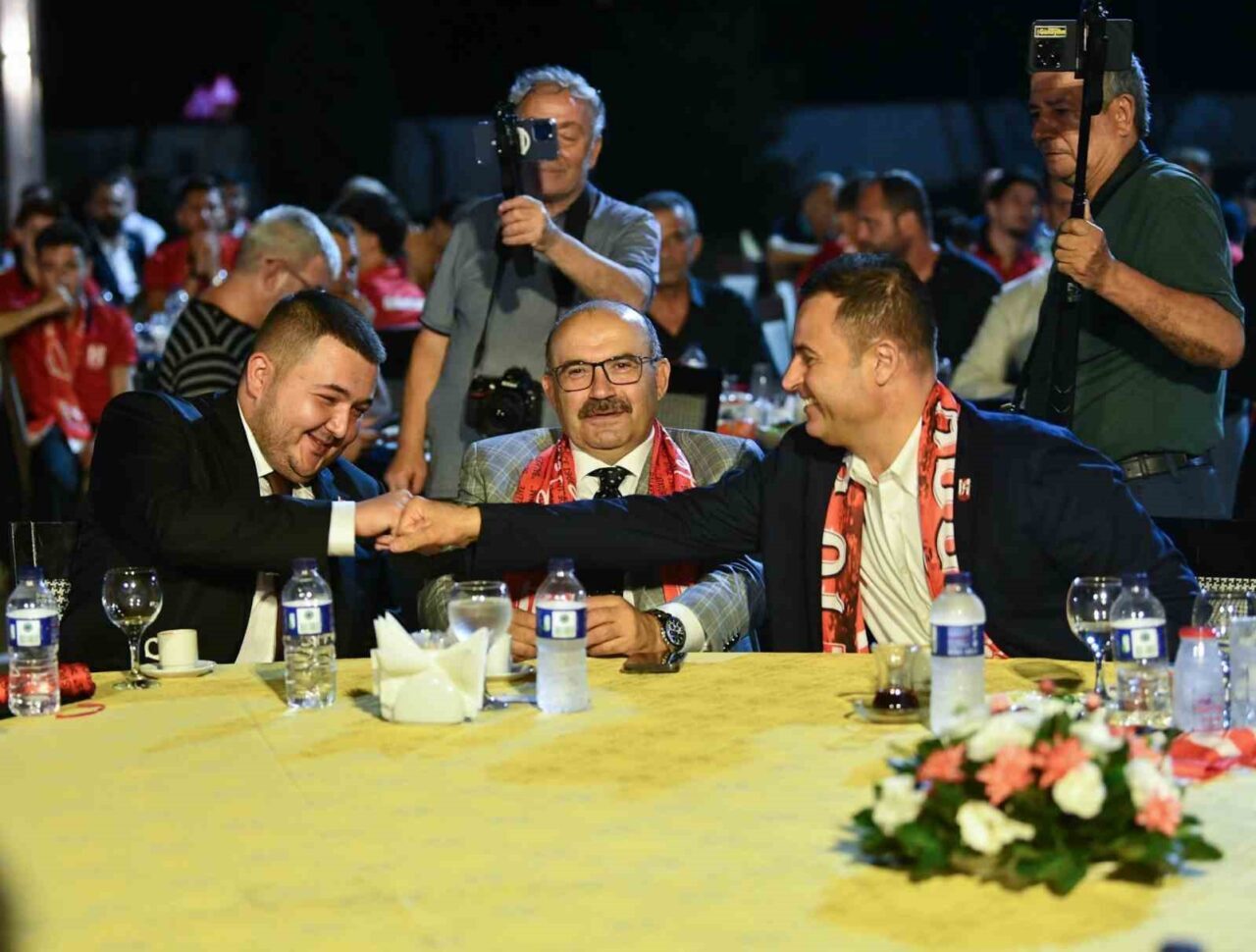 100 bin forma hedefi! Balıkesir tek yürek oldu 2 Bülten Medya -
