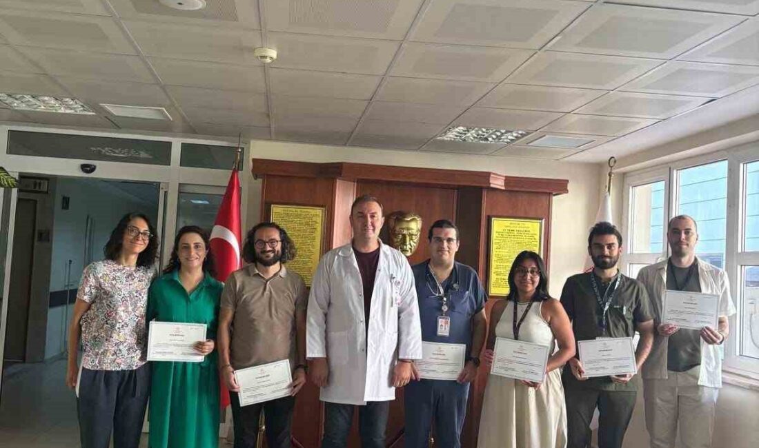 Bandırma’da tütün bağımlılığıyla mücadele sürüyor Bandırma Eğitim ve Araştırma Hastanesi’nde tütün bağımlılığı tedavisine yönelik eğitim